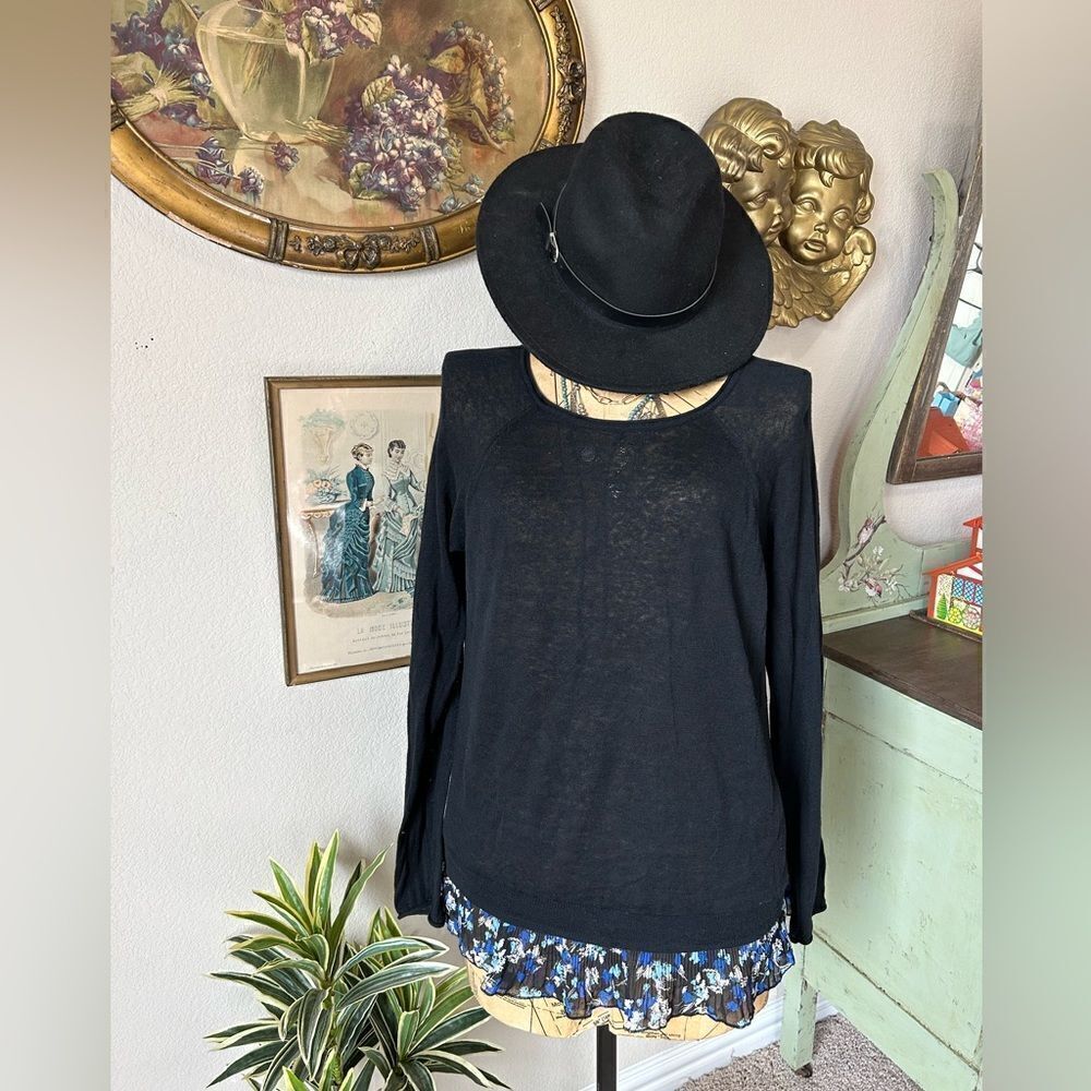 Elle Linen Blend Black Sweater With Blue Floral Ruffle Hem sz XL